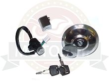 Крышка топливного бака + замки  трицикл Лифан